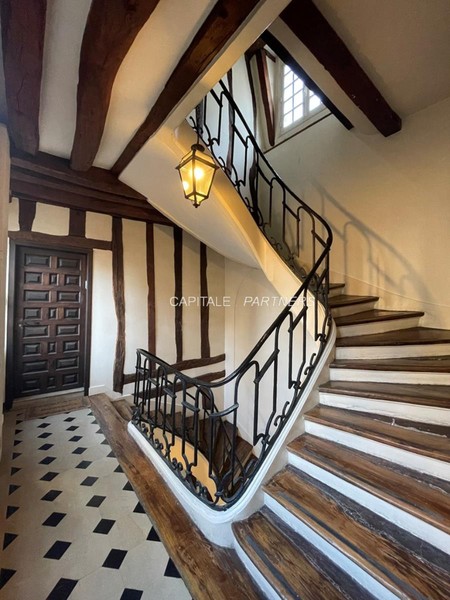 Appartement 2 chambres meublé PARIS 4 - 88 m²;
