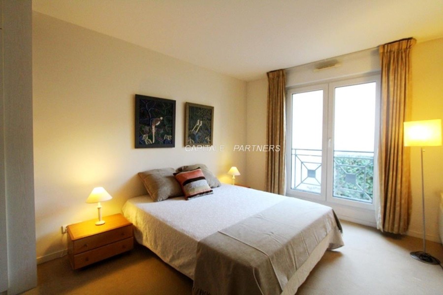 Appartement 3 chambres meublé PARIS 11 - 95 m²;