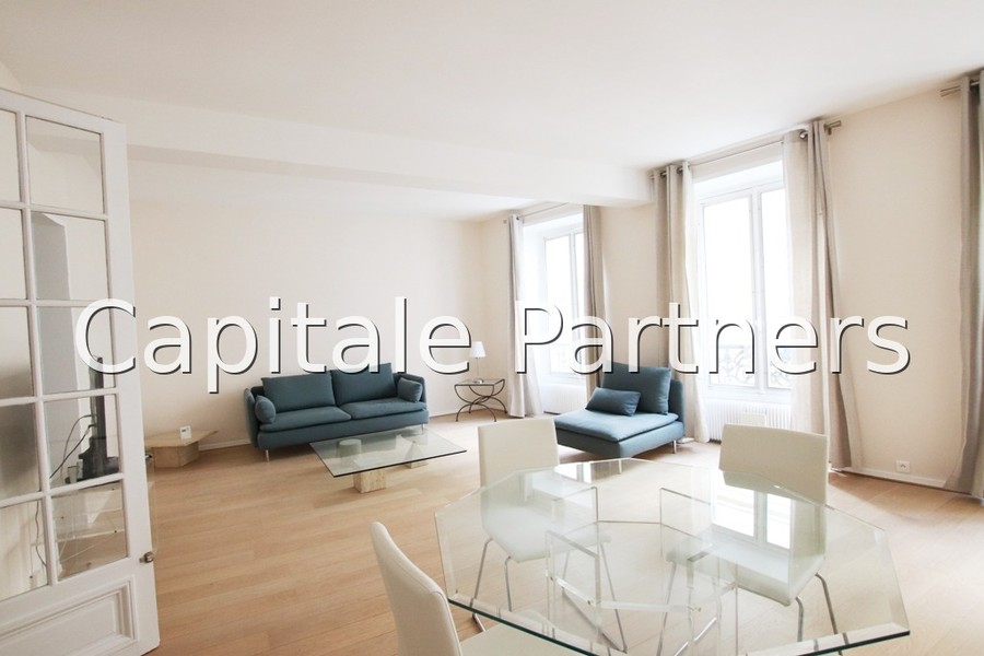 Appartement 2 chambres meublé PARIS 8 - 90 m²;