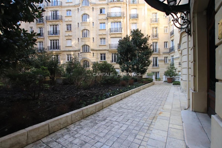 Appartement 3 chambres meublé PARIS 16 - 116 m²;