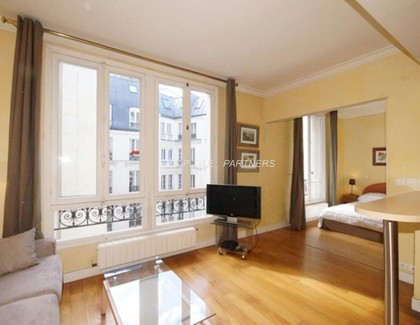 Appartement 1 chambre meublé PARIS 8