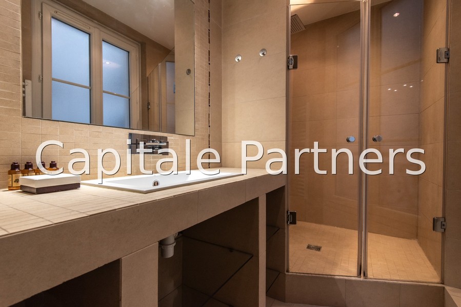 Appartement 3 chambres meublé PARIS 17 - 107 m²;