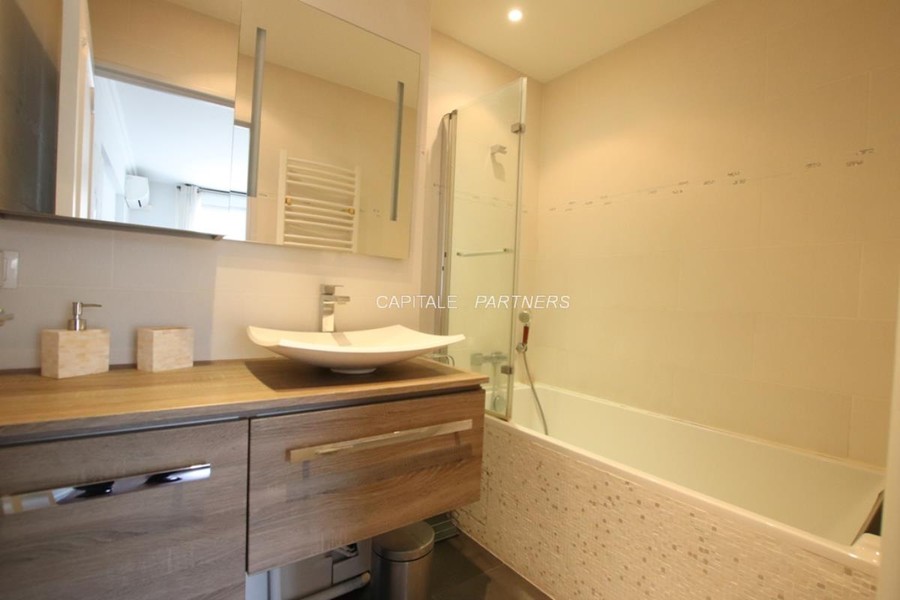 Appartement 1 chambre meublé PARIS 17 - 44 m²;