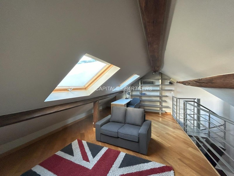 Appartement 3 chambres meublé PARIS 2 - 133 m²;