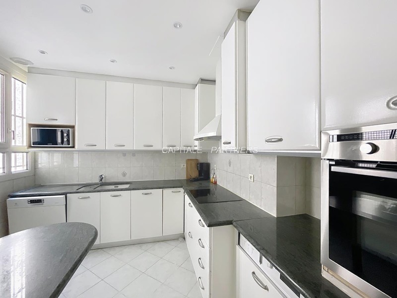 Appartement 3 chambres meublé PARIS 16 - 115 m²;