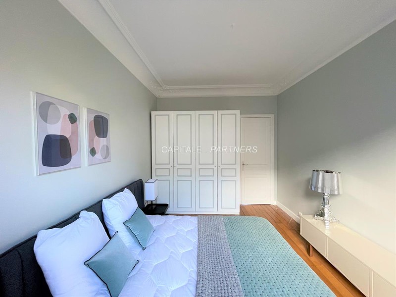 Appartement 2 chambres meublé PARIS 7 - 64 m²;