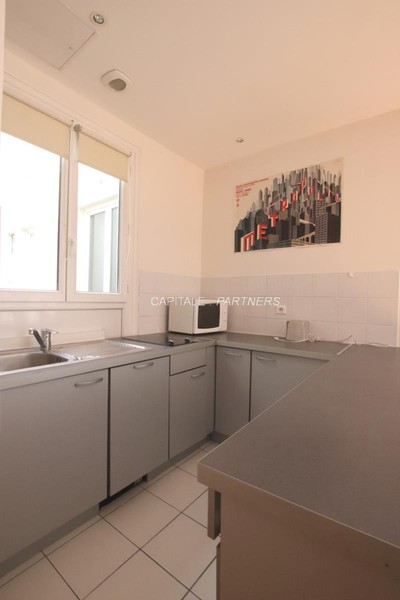 Studio meublé  PARIS 1 - 31 m²;