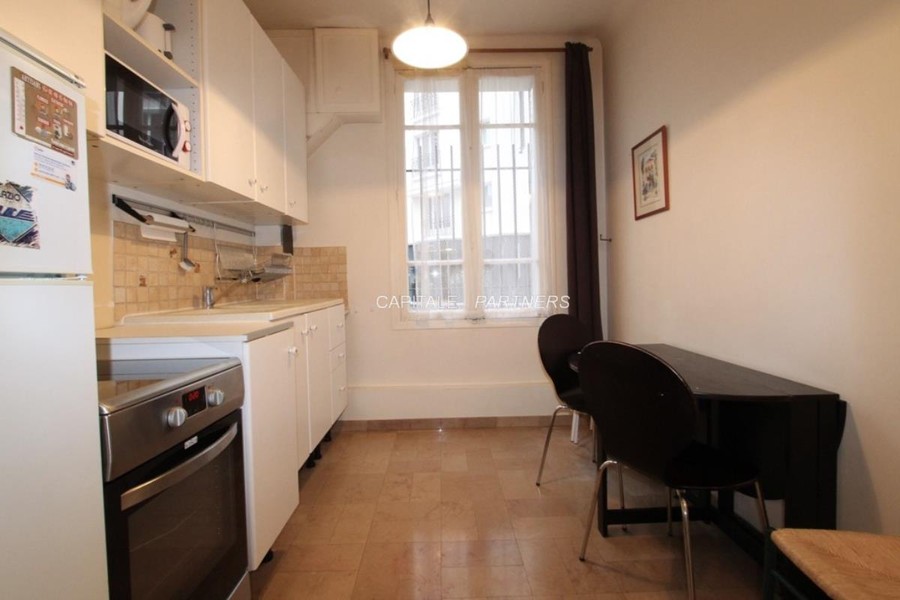 Studio meublé  PARIS 16 - 27 m²;