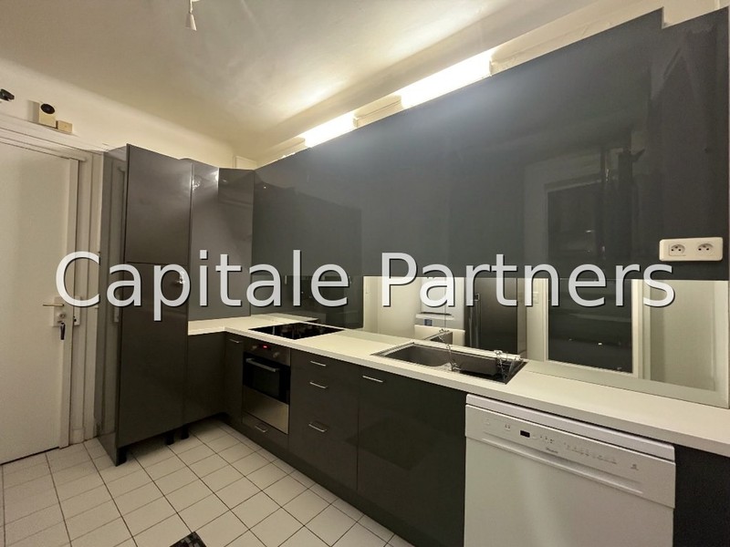Appartement 3 chambres PARIS 16 - 131 m²;