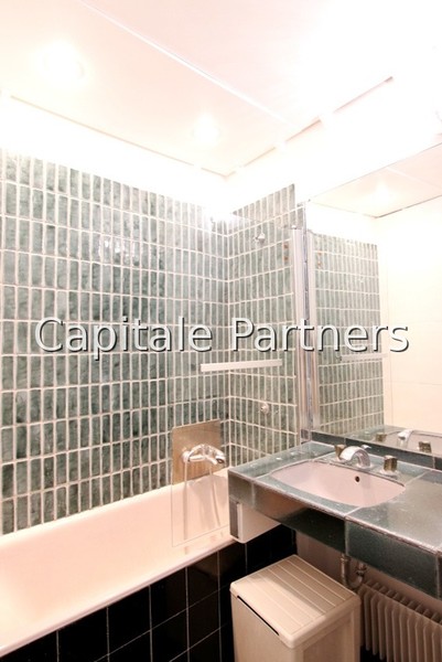 Appartement 2 chambres meublé PARIS 8 - 90 m²;