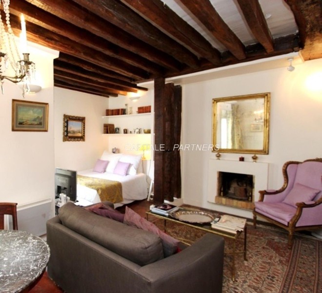 Studio meublé  PARIS 3 - 25 m²;