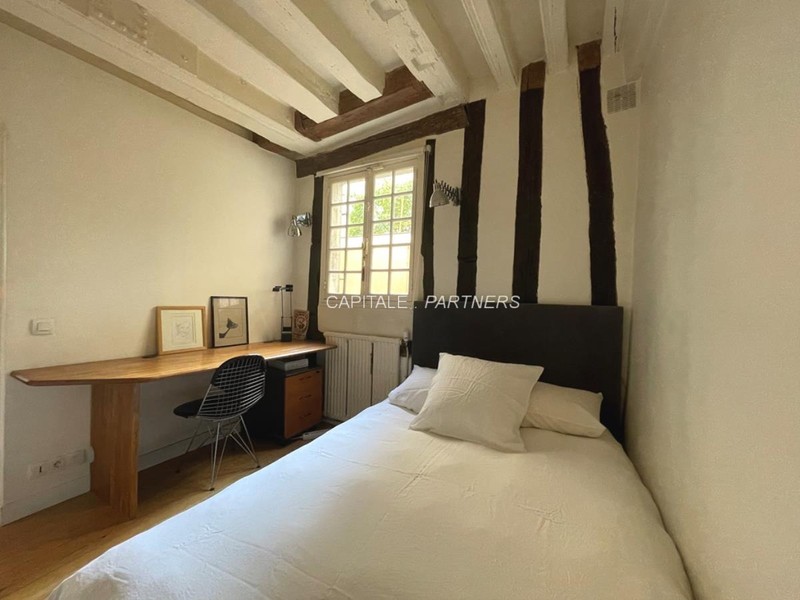 Appartement 2 chambres meublé PARIS 4 - 88 m²;