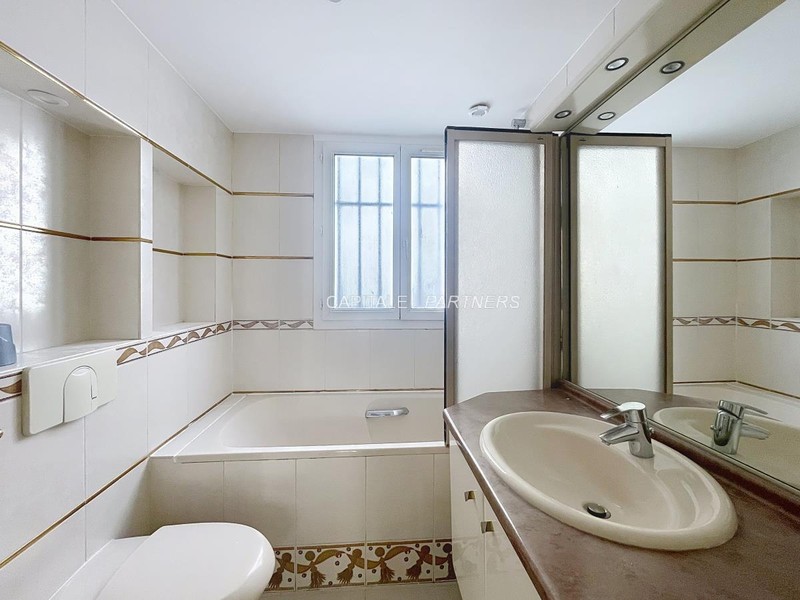 Appartement 3 chambres meublé PARIS 16 - 115 m²;