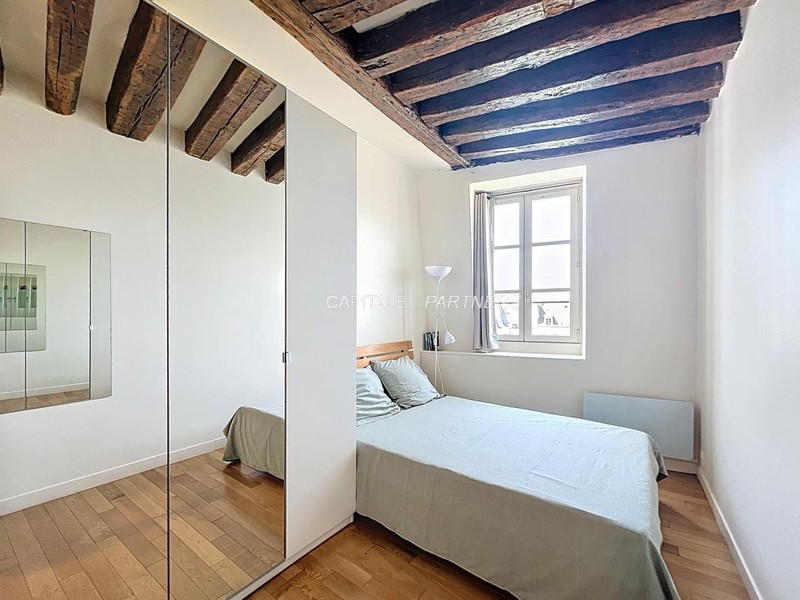 Appartement 1 chambre meublé PARIS 4 - 60 m²;