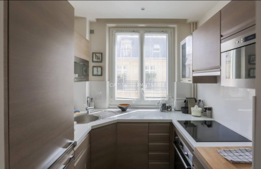 Studio meublé  PARIS 17 - 36 m²;