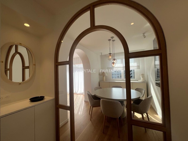 Appartement 2 chambres meublé NEUILLY-SUR-SEINE - 108 m²;