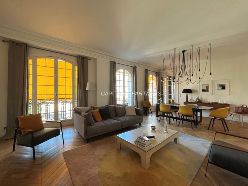 Appartement 3 chambres meublé PARIS 17 - 128 m²;