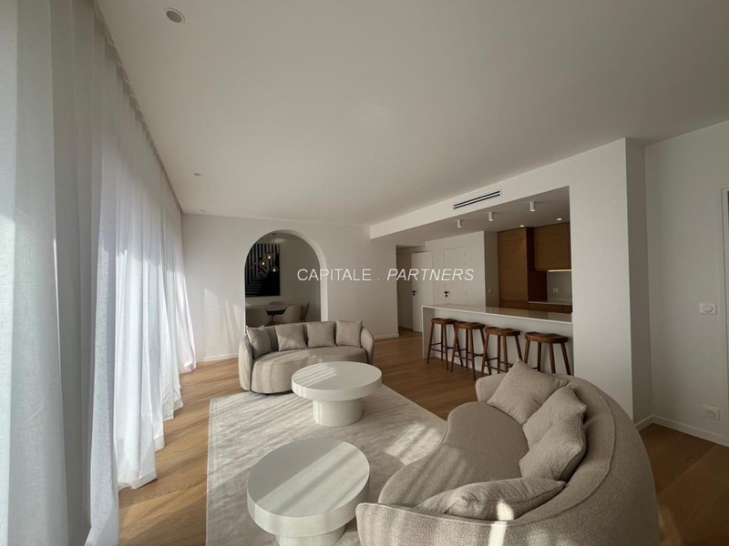 Appartement 2 chambres meublé NEUILLY-SUR-SEINE - 108 m²;
