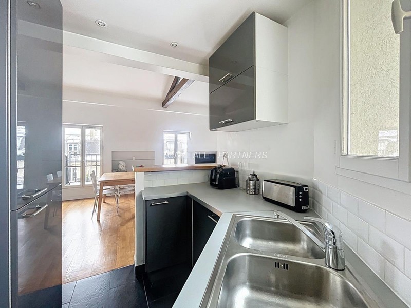 Appartement 1 chambre meublé PARIS 9 - 50 m²;