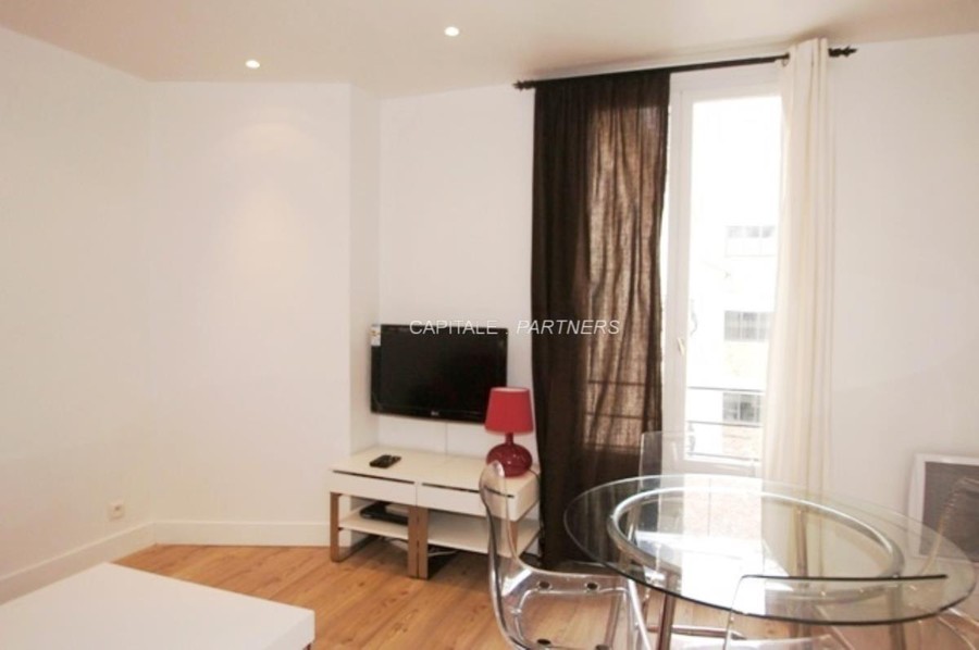 Studio meublé  PARIS 16 - 21 m²;