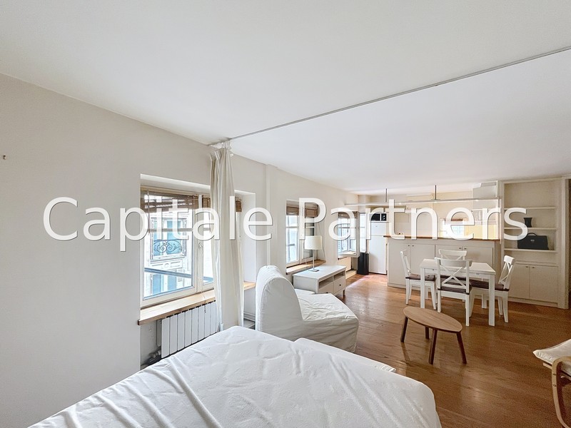 Studio meublé  PARIS 7 - 37 m²;
