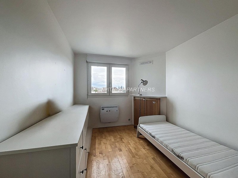 Appartement 3 chambres meublé ASNIERES-SUR-SEINE - 89 m²;