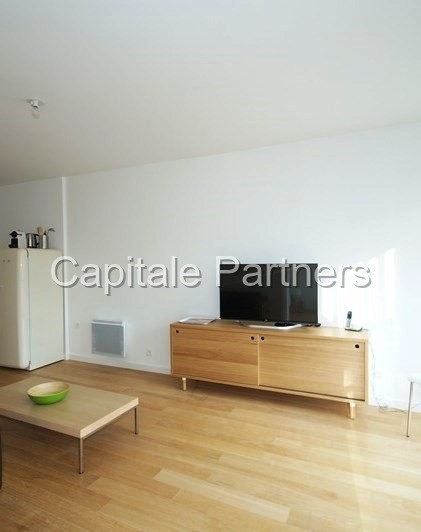 Studio meublé  PARIS 11 - 42 m²;