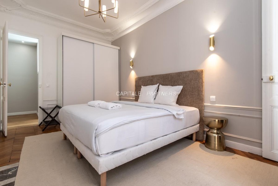 Appartement 4 chambres meublé PARIS 17 - 258 m²;