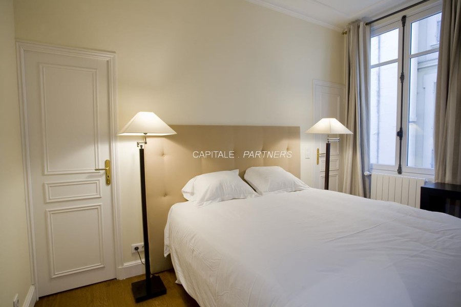 Appartement 1 chambre meublé PARIS 8 - 48 m²;