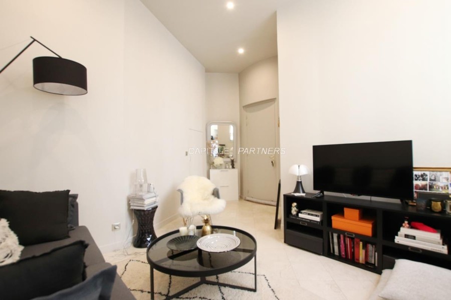Appartement 1 chambre meublé PARIS 9 - 37 m²;
