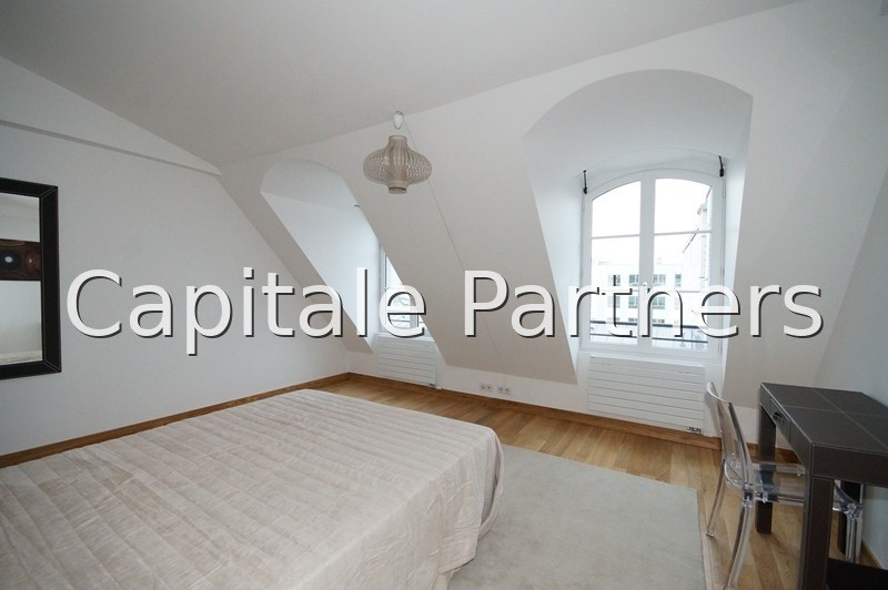 Appartement 2 chambres meublé PARIS 8 - 100 m²;