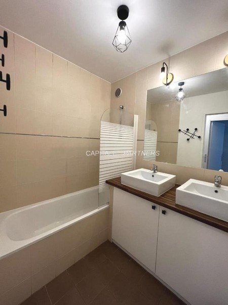 Appartement 2 chambres meublé PARIS 3 - 80 m²;