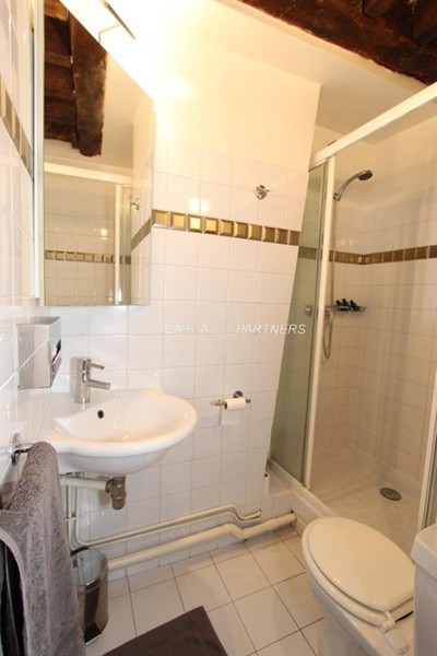 Studio meublé  PARIS 3 - 25 m²;