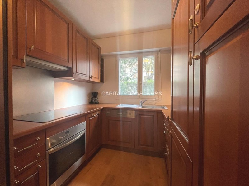 Appartement 2 chambres meublé COURBEVOIE - 65 m²;