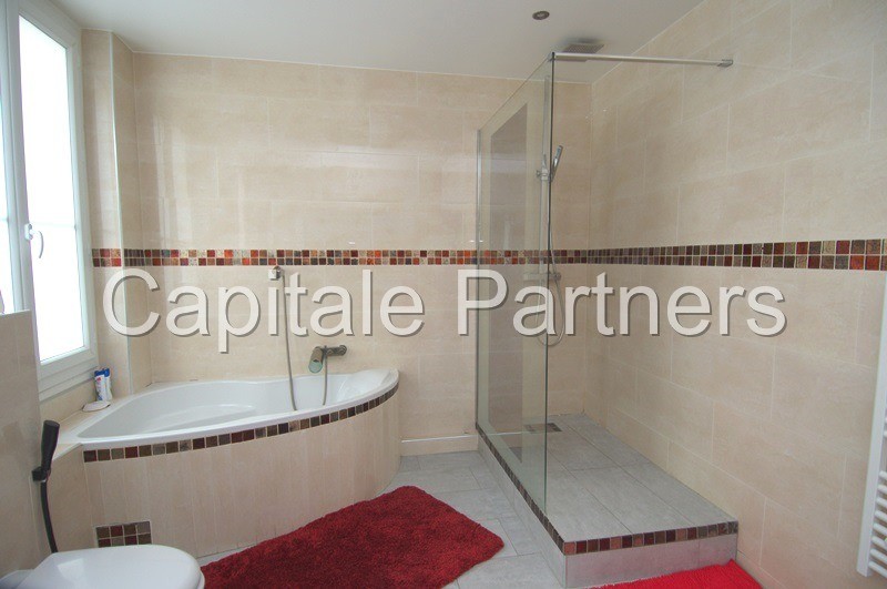 Appartement 2 chambres meublé PARIS 8 - 118 m²;
