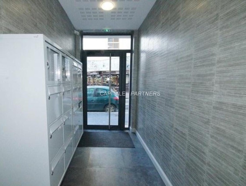 Studio meublé  PARIS 15 - 24 m²;