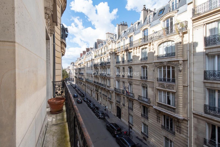 Appartement 4 chambres meublé PARIS 17 - 258 m²;