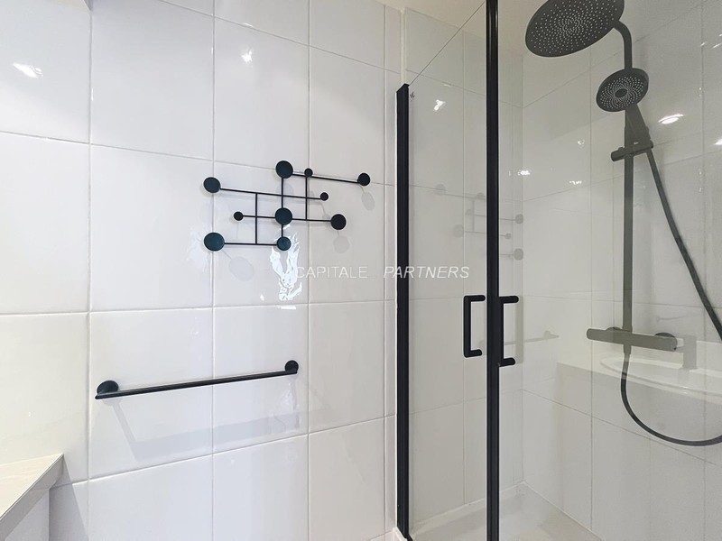 Appartement 4 chambres meublé PARIS 7 - 220 m²;