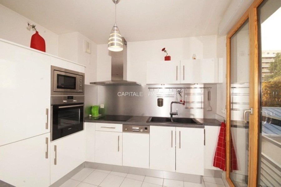 Appartement 1 chambre meublé PARIS 11 - 56 m²;
