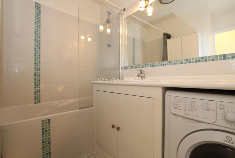 Appartement 1 chambre meublé PARIS 15 - 42 m²;