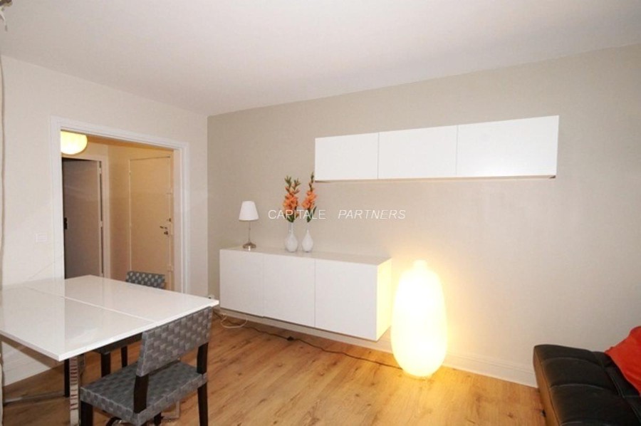 Studio meublé  PARIS 15 - 45 m²;