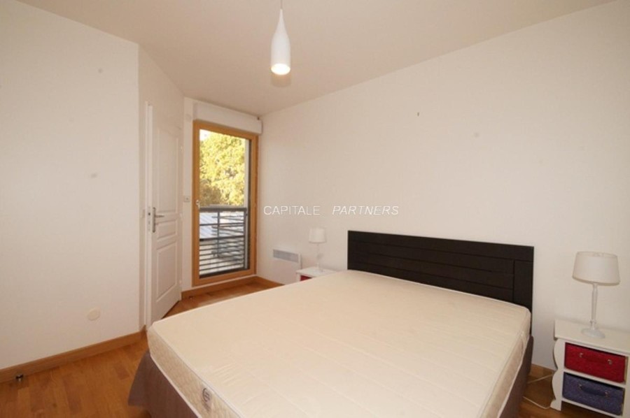 Appartement 1 chambre meublé PARIS 11 - 56 m²;
