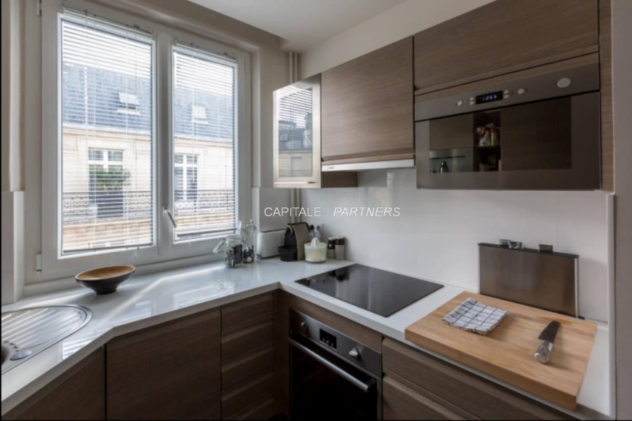 Studio meublé  PARIS 17 - 36 m²;