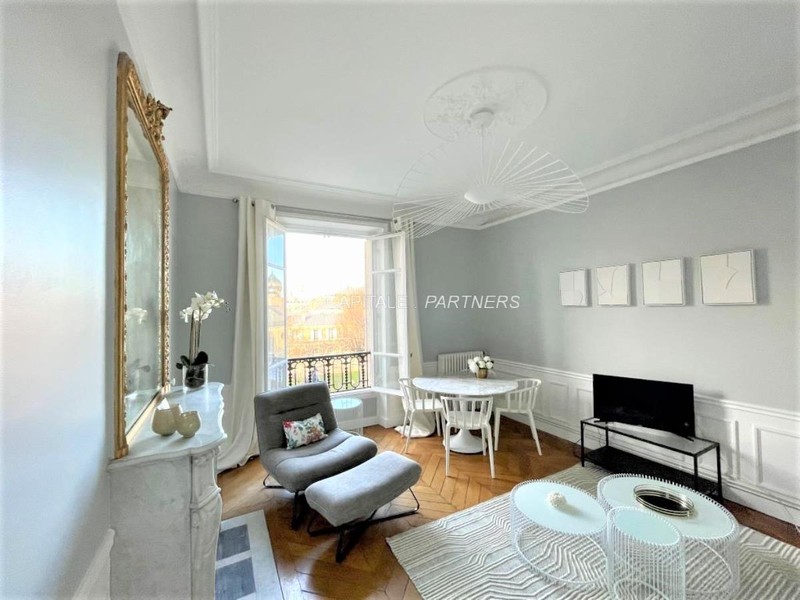Appartement 2 chambres meublé PARIS 7 - 64 m²;