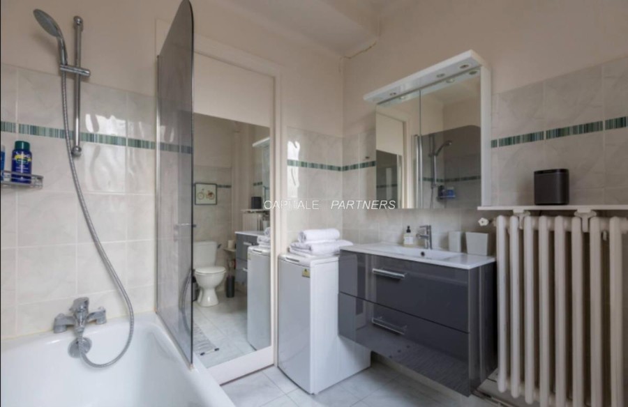 Studio meublé  PARIS 17 - 36 m²;