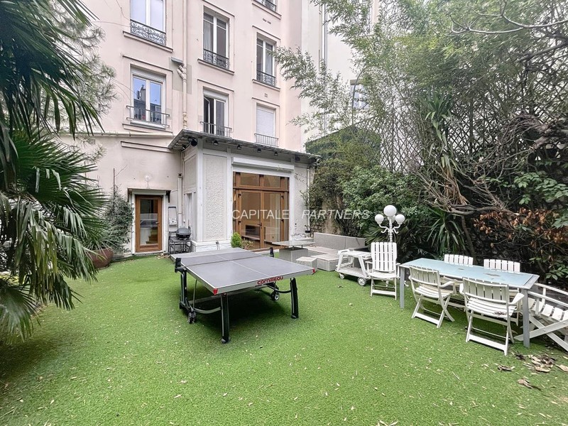 Appartement 4 chambres PARIS 17 - 223 m²;