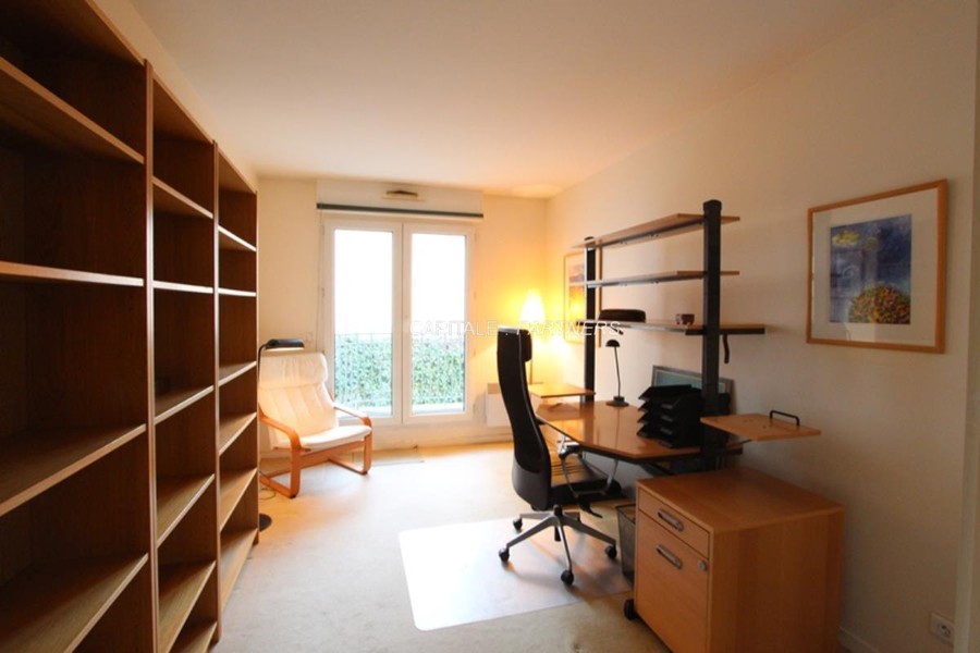 Appartement 3 chambres meublé PARIS 11 - 95 m²;