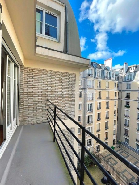 Appartement 1 chambre meublé PARIS 17 - 44 m²;