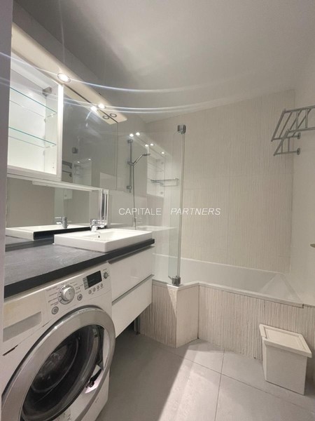 Appartement 2 chambres meublé COURBEVOIE - 65 m²;