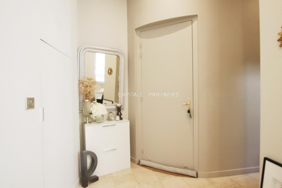 Appartement 1 chambre meublé PARIS 9 - 37 m²;